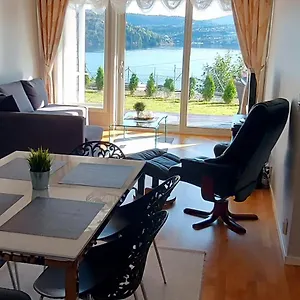 Bjornestrand Fjordside View Apartament Bergen