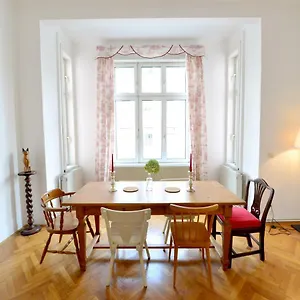 Apartamento Classy Apartment, 10 Min To The Centre, Viena