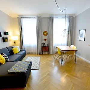  Appartamento Exclusive & Equipped, 10 Min From The Centre