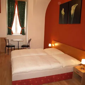 Tal Viena